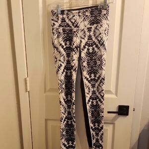 NWOT Victoria's Secret Black W/ Tie Dye VSX Sport Full Length Leggings